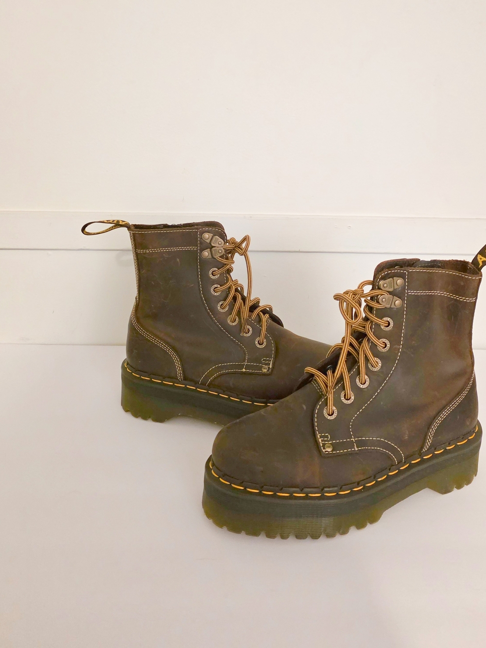 Dr. Martens Jadon Archive Brown Lace-Up Boots NWOB - Picture 4 of 8